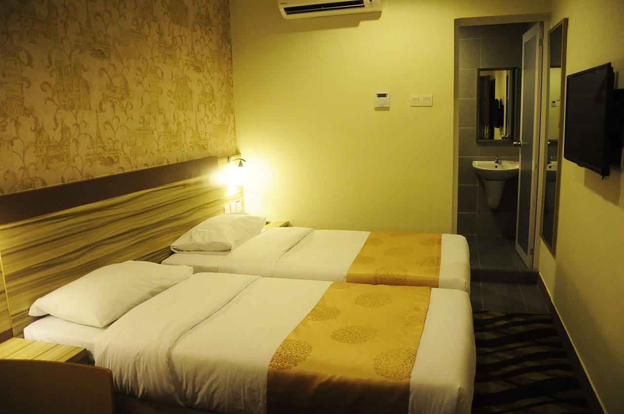 Hotel Zamburger Victory City Johor Bahru Oda fotoğraf