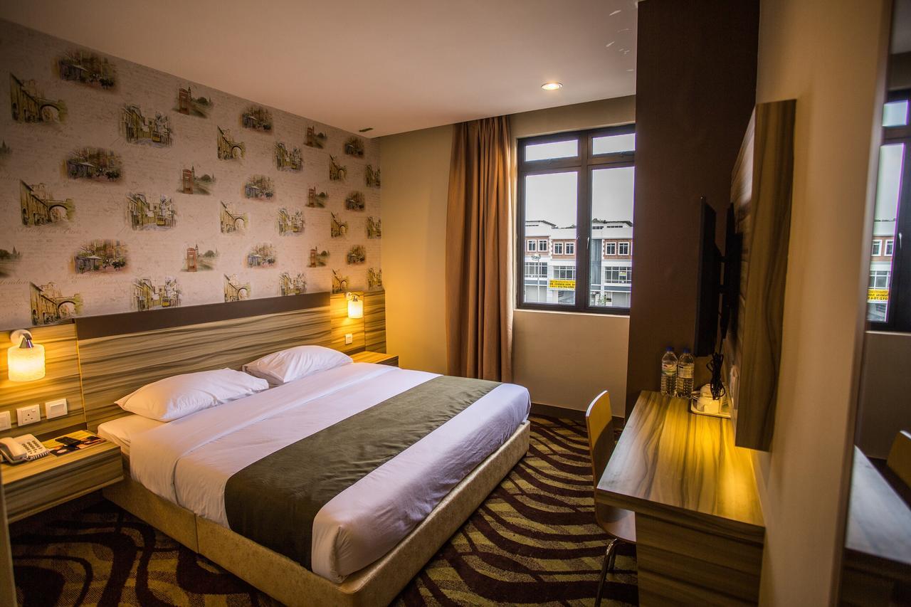 Hotel Zamburger Victory City Johor Bahru Oda fotoğraf