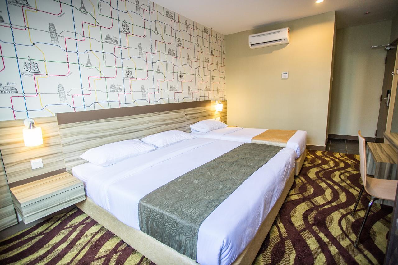 Hotel Zamburger Victory City Johor Bahru Oda fotoğraf