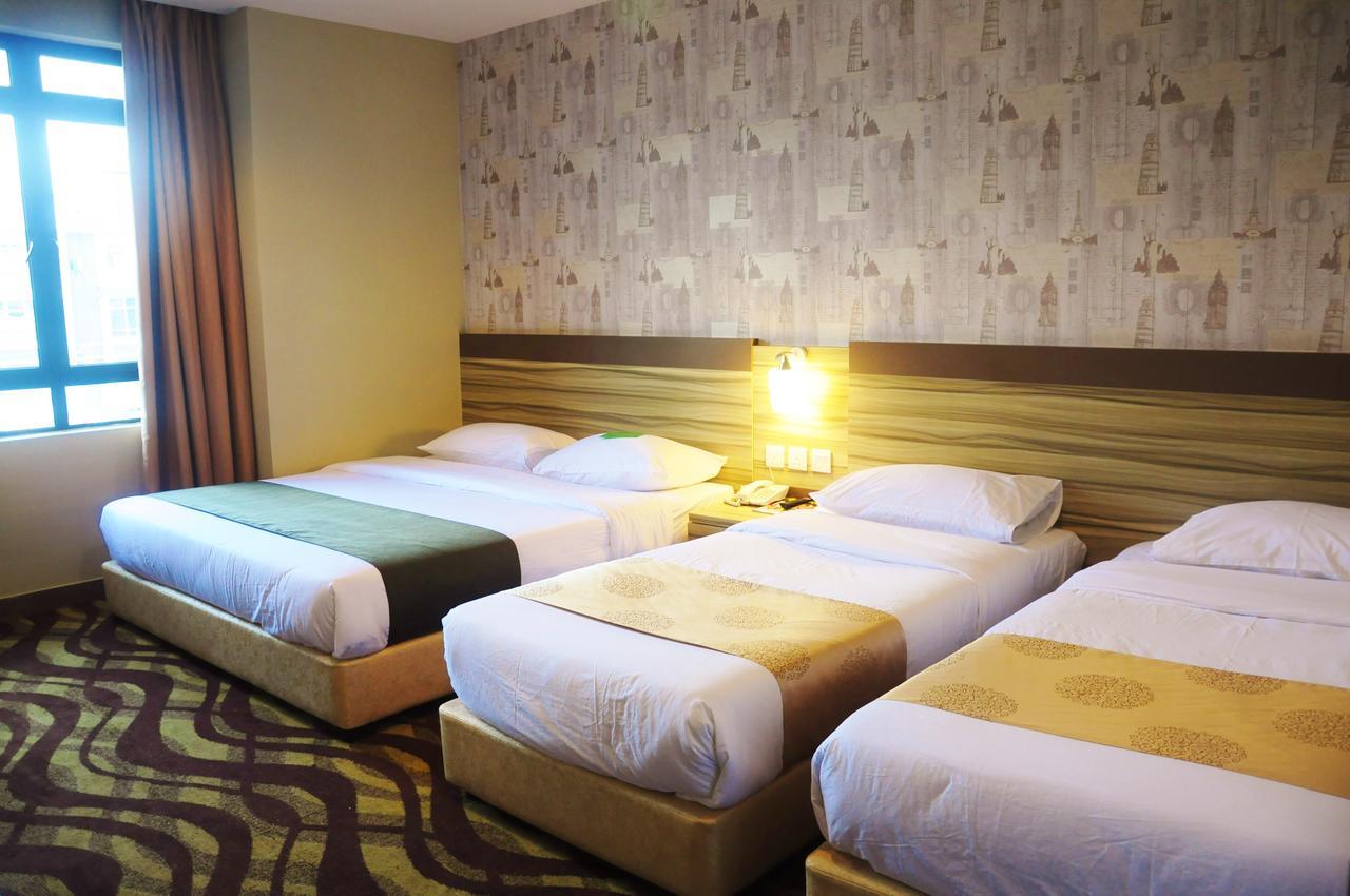 Hotel Zamburger Victory City Johor Bahru Oda fotoğraf